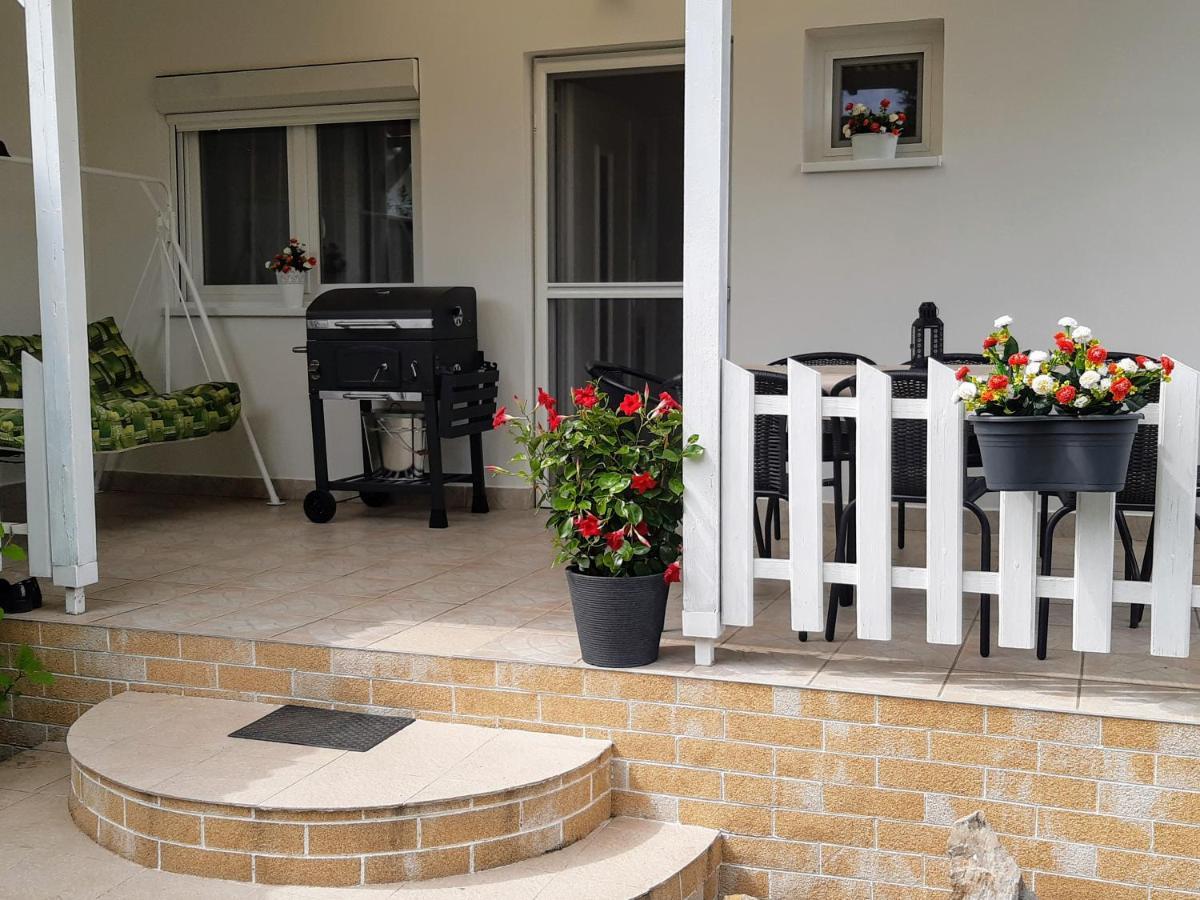 Holiday Home Balatonszárszó Kültér fotó